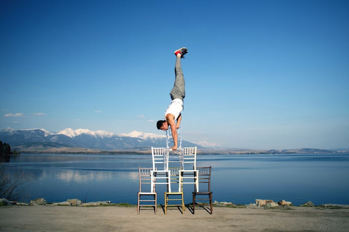 Kalistenika, Street Workout, Spartan, Parkour s Crossback, čo potrebujete vedieť o tréningu s vlastnou váhou…